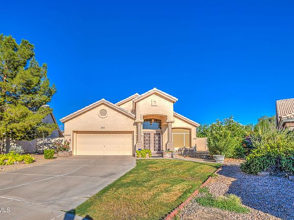 3rd image of 301 N Danyell Dr