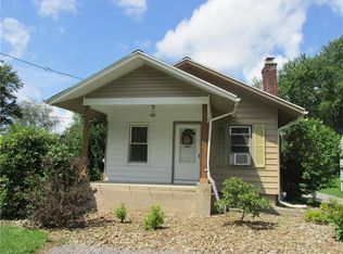 421 Mercer Rd, Greenville, PA 16125