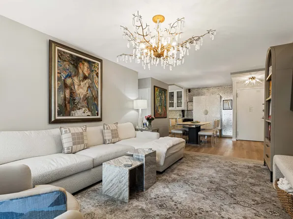 220 East 65th Street image 1 of 16