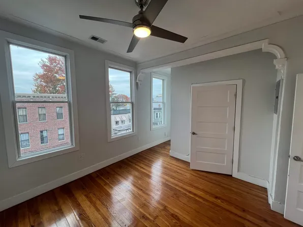 157 Sherman Avenue image 12 of 18