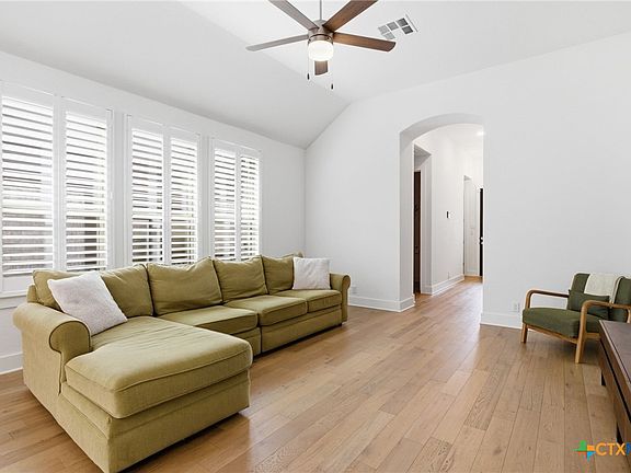 5th image of 1817 Nettletree Rd
