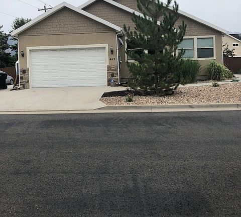 3rd image of 445 E Fisher Meadow Dr