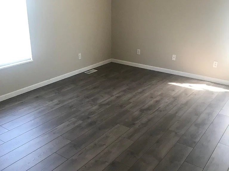 306 Jillian Dr — Photo 8