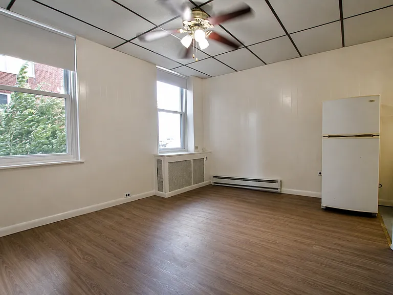 25 S 21st St #4 — Photo 1