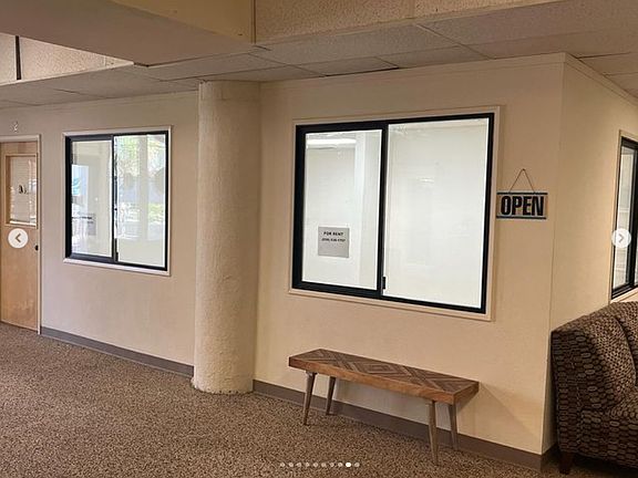 5th image of 520 W Lacey Blvd #20