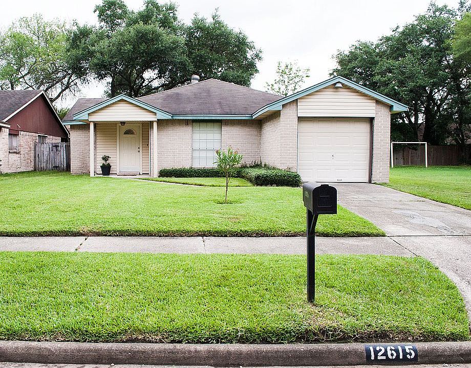 1st image of 12615 Hickory Bend Dr