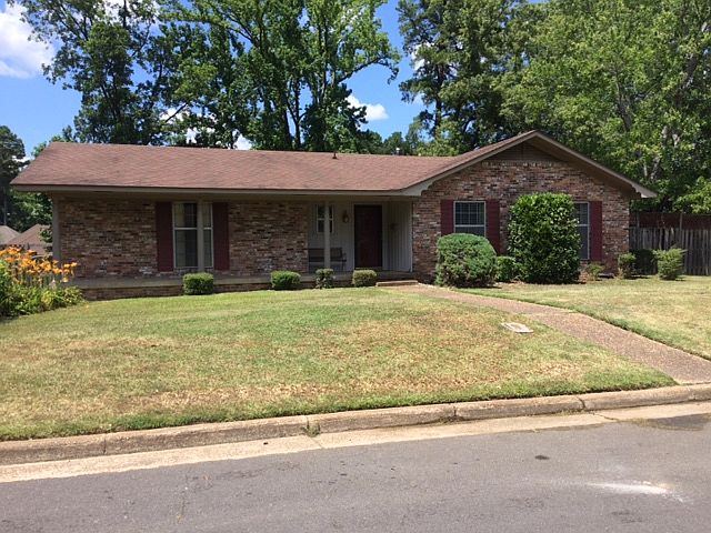 1st image of 119 Leewood Dr