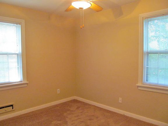 5th image of 1111 Bridle Ln