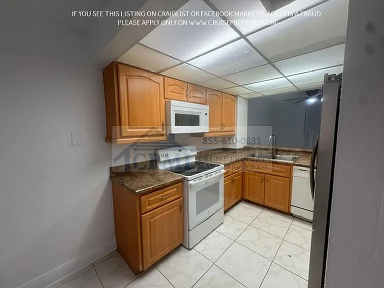 Fairway Views - 8740 NW 40 St Coral Springs, FL 33065 — Photo 11