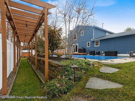 3rd image of 5 Liberty Court