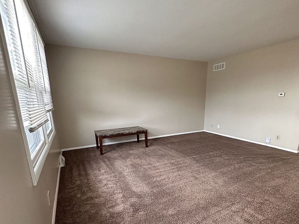303 S. Regency Dr Apartment Rentals Bloomington, IL Zillow