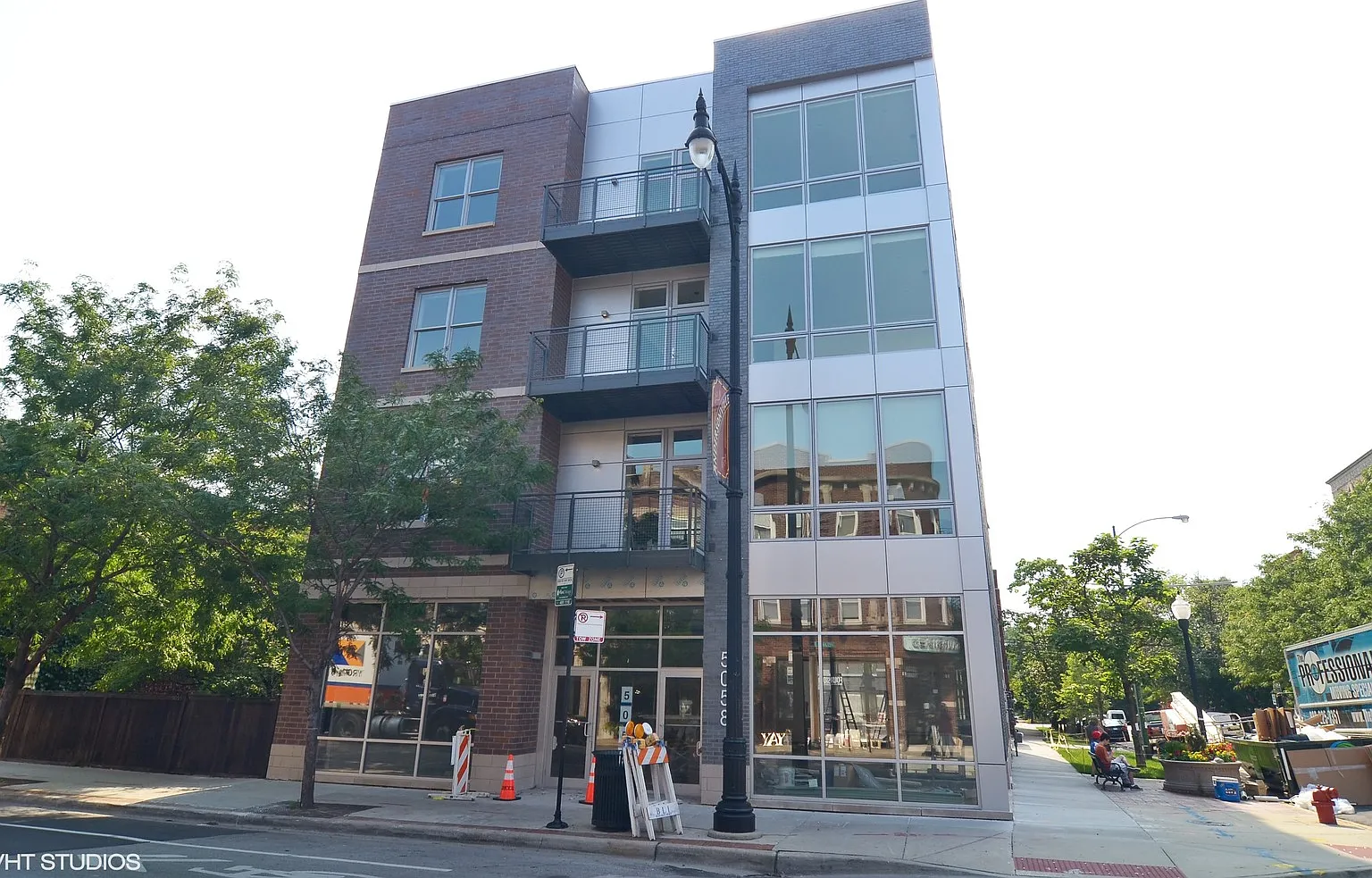 3 bed, 1550 sqft, $4,500 — Photo 1