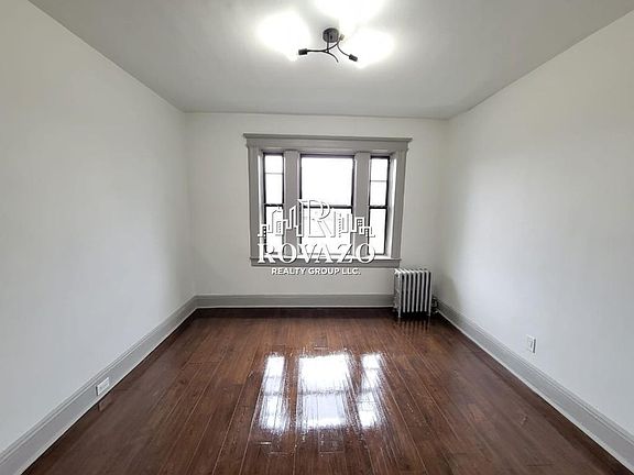 5th image of 67 N Grove St #7