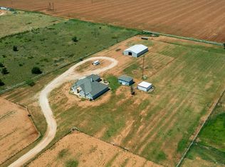828 Lovebird Rd, Smyer, TX 79367