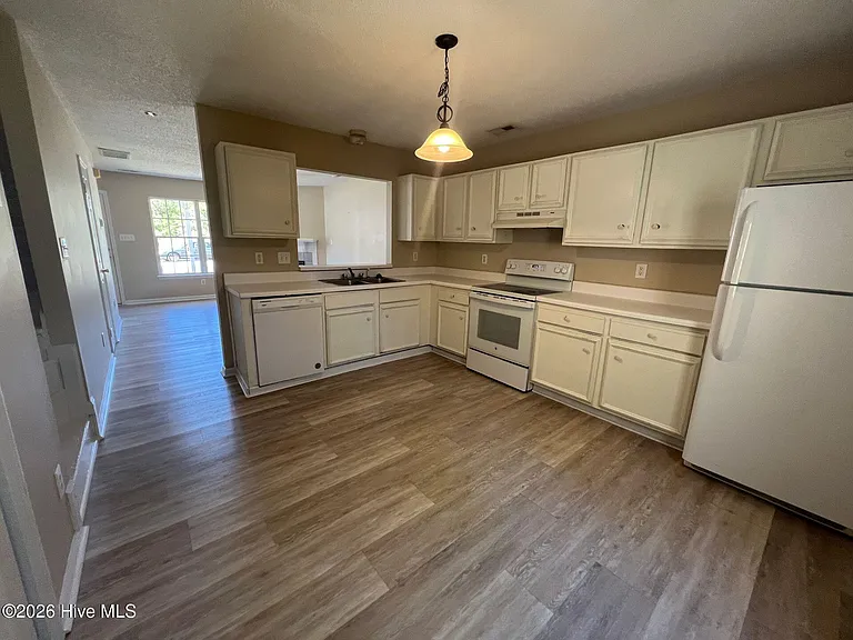 2196 Brandymill Ln — Photo 6