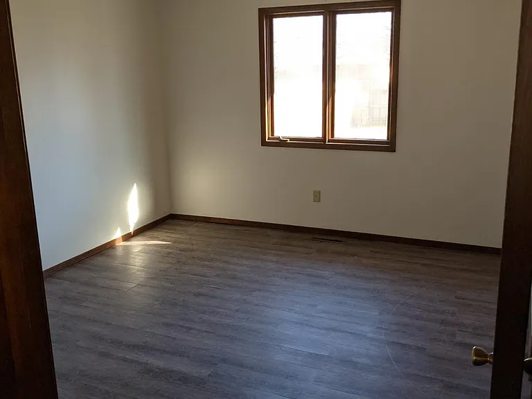1426 S Saint Marys Ave — Photo 10