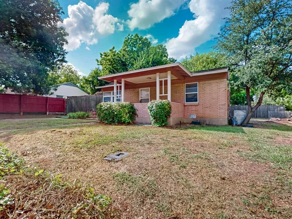 301 W Vilbig St, Irving, TX 75060