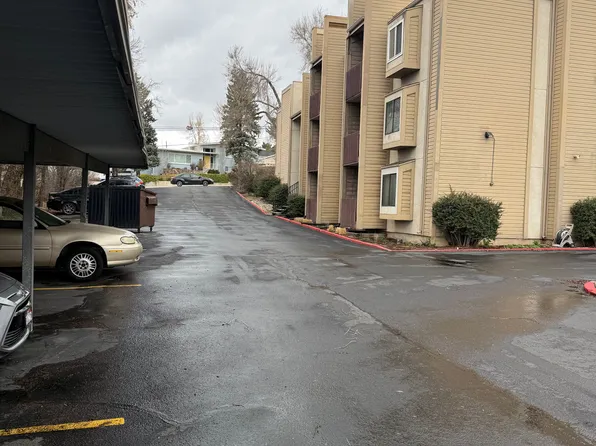 2270 E 4500 S APT 1C, Holladay, UT 84117