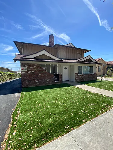204 N Olive Ave #D Photo 1 204 N Olive Ave #D Photo 1