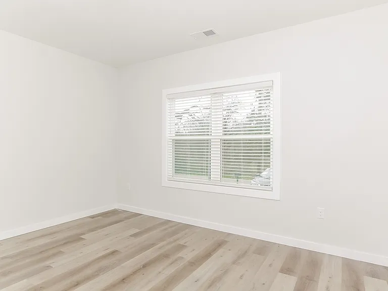 5224 Nevin Rd — Photo 7