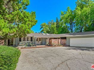 22858 Cass Ave, Woodland Hills, CA 91364