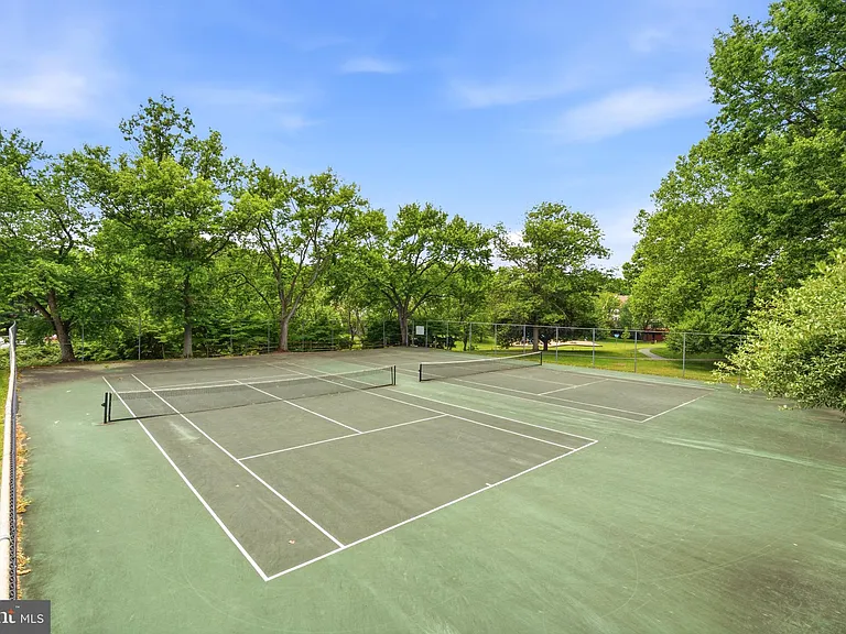 15711 Ambiance Dr — Photo 31