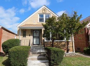 9135 S Kingston Ave, Chicago, IL 60617