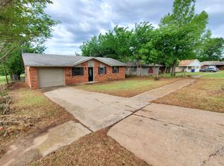 2611 W Orbit Dr, Guthrie, OK 73044