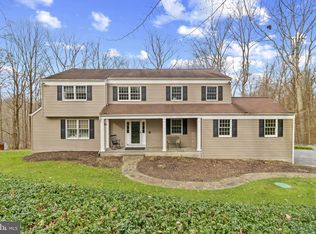 8 Wythe Ct, Glen Arm, MD 21057