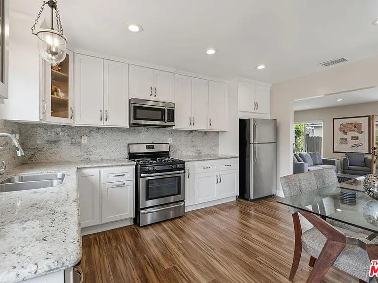 4043 Harter Ave — Photo 9
