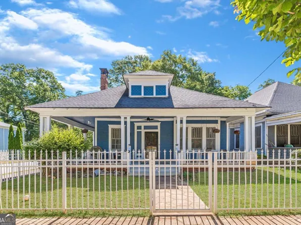 564 Holderness St SW, Atlanta, GA 30310