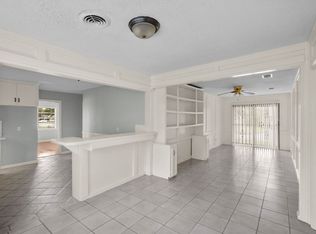 7450 Lakewood Dr, Houston, TX 77016