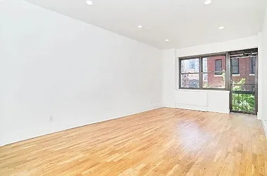 Rented by Mossanen Group