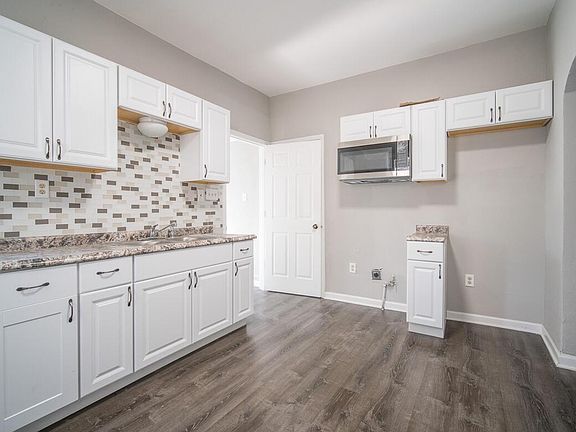5th image of 2936 N 1st St #2938
