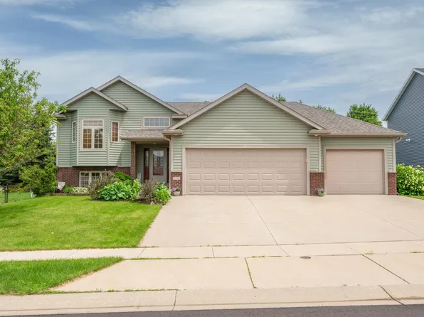 3556 Hart Ln SW, Rochester, MN 55902