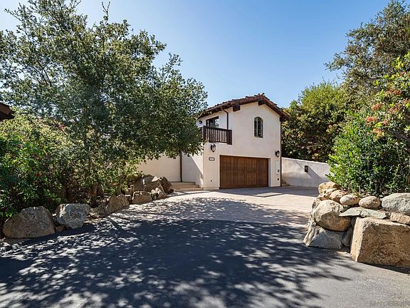 2nd image of 6152 Camino Selva