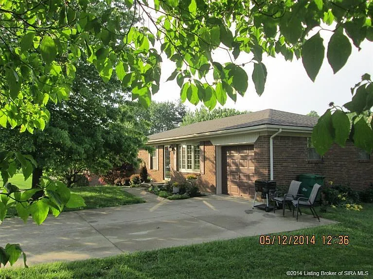 6215 Eric Dr photo 1
