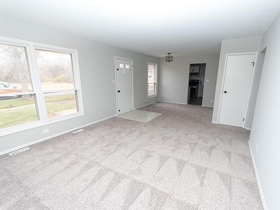 2nd image of 17641 Central Park Ave