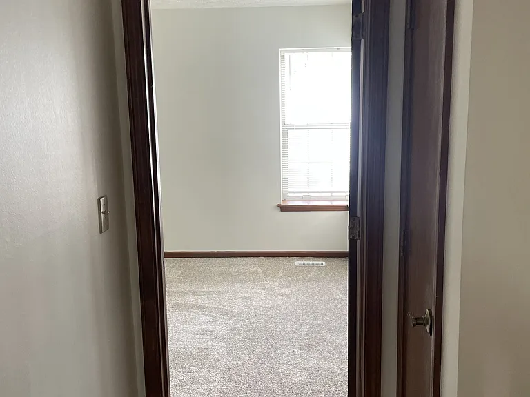 7520 Liquori Ct — Photo 38