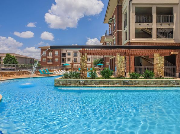 365 Uptown Blvd #2202