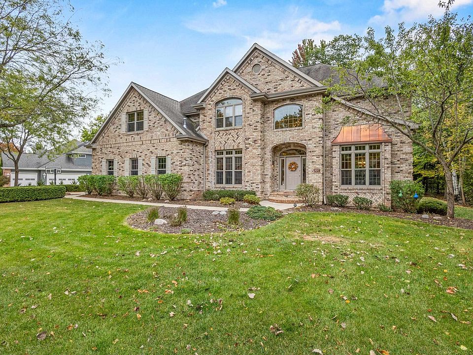 1st image of 997 Thornberry Creek Dr