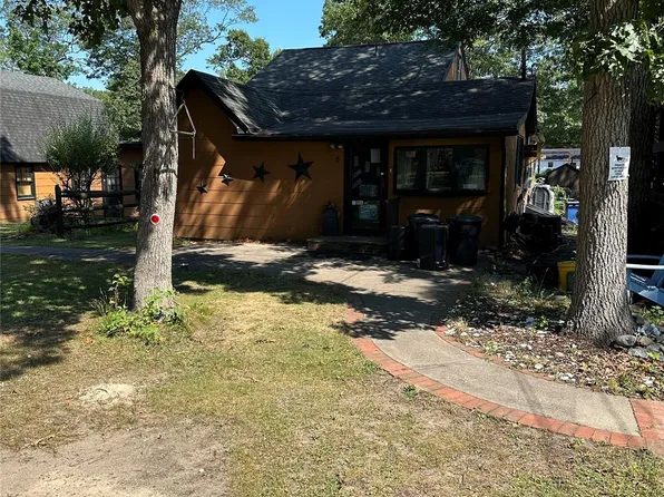 5 Avon Lane, Middle Island, NY 11953