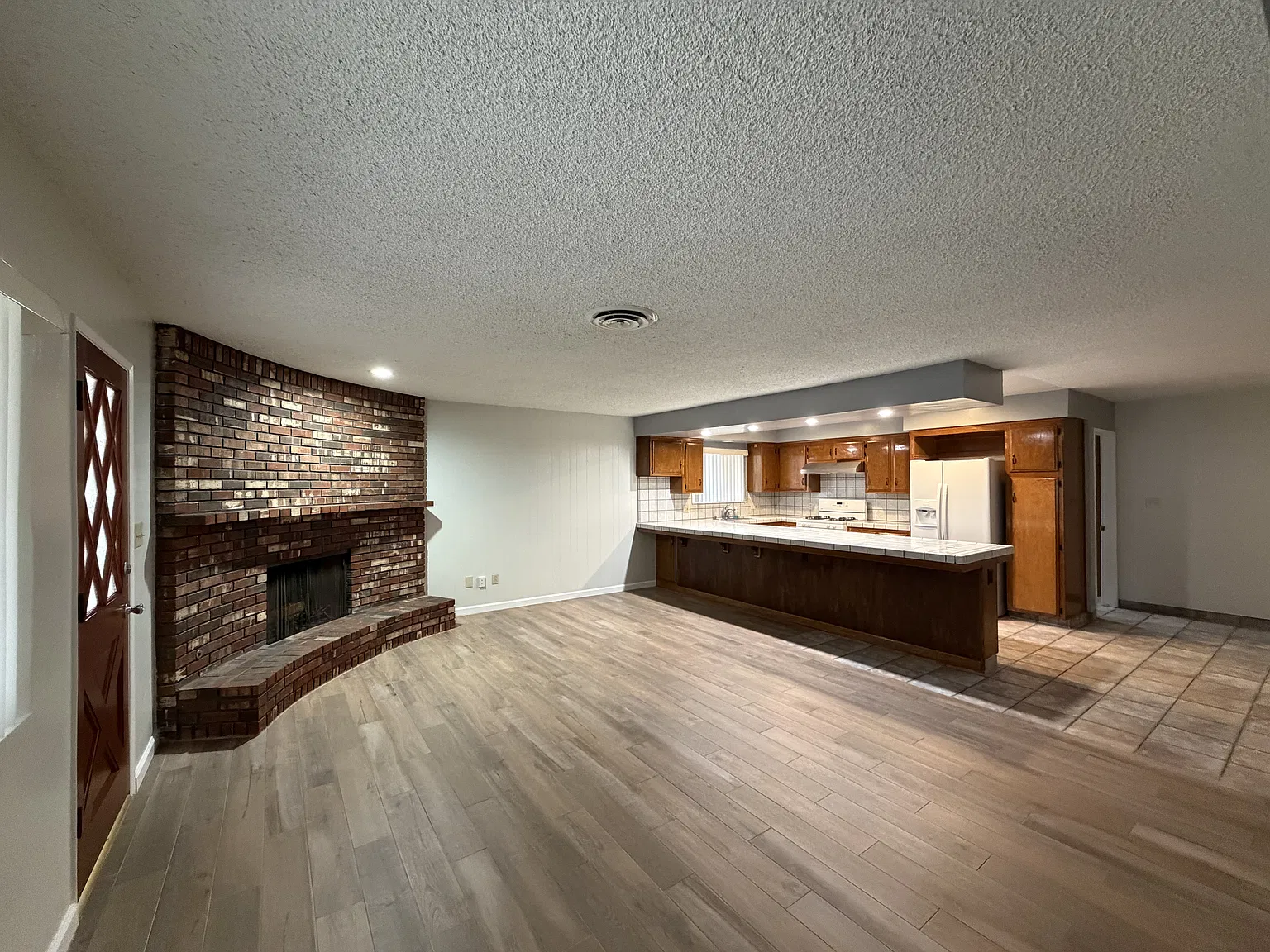 3 bed, 1867 sqft, $2,480 — Photo 1