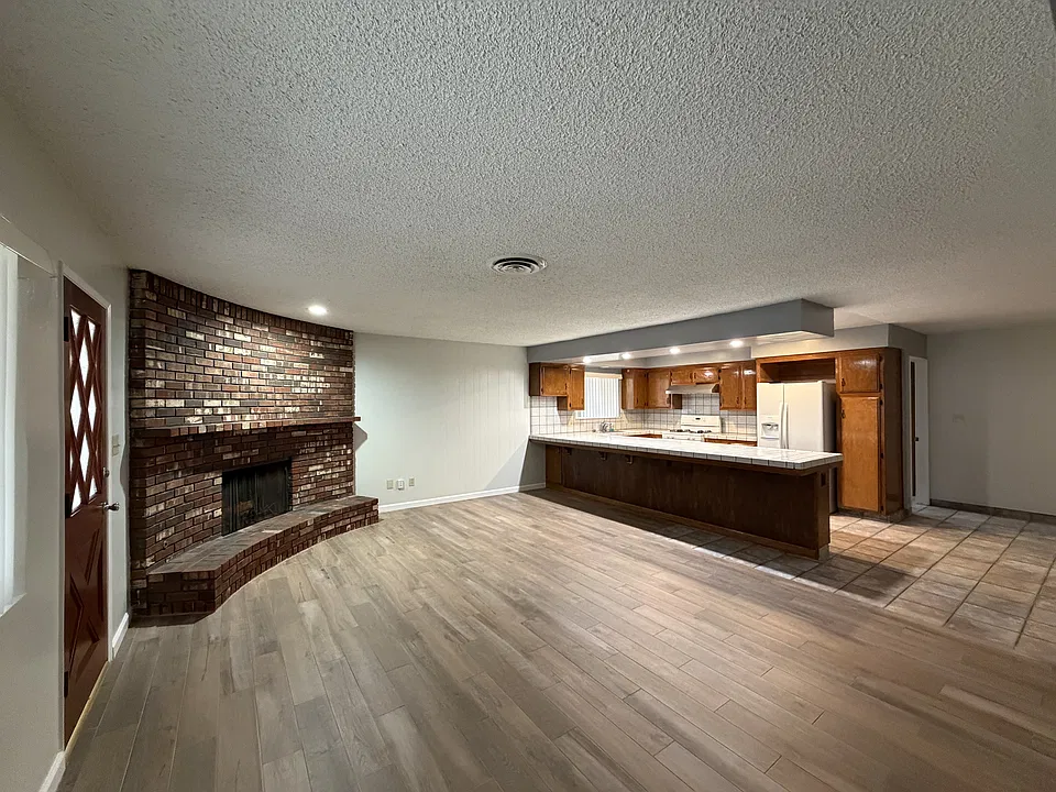 7703 Sproat Way