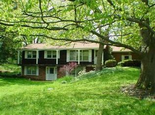 14894 Munn Rd, Newbury, OH 44065