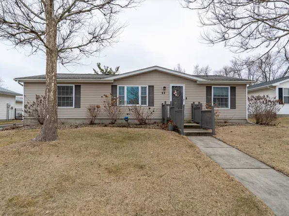 23 Geneva Ct, Bloomington, IL 61704