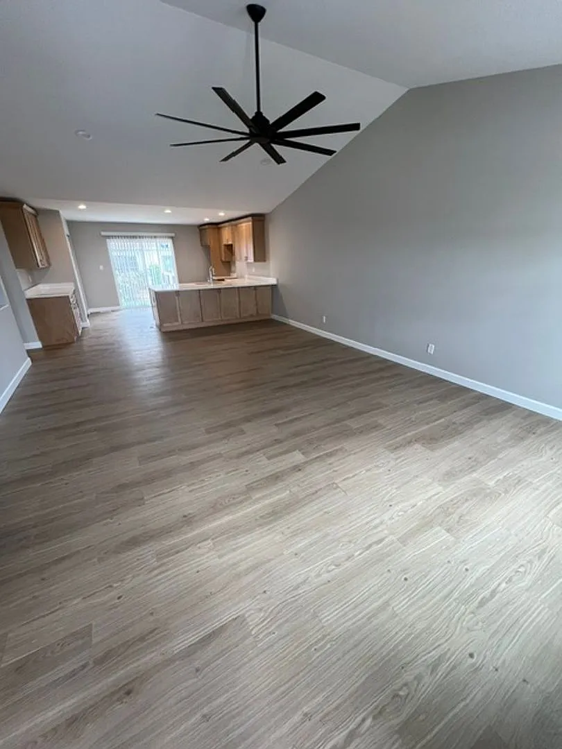120 Crimson Court — Photo 3