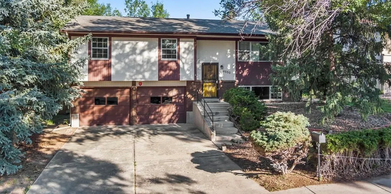 3 bed, 1674 sqft, $2,395 — Photo 1