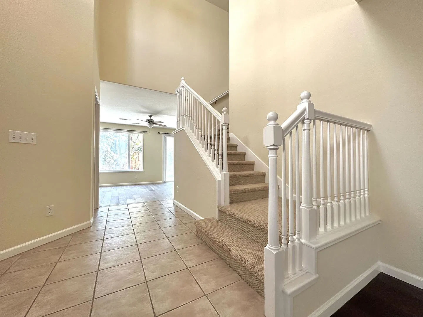 Beautiful North San Jose 4 Bedroom 2.5 Bath Single Family Home — Photo 3