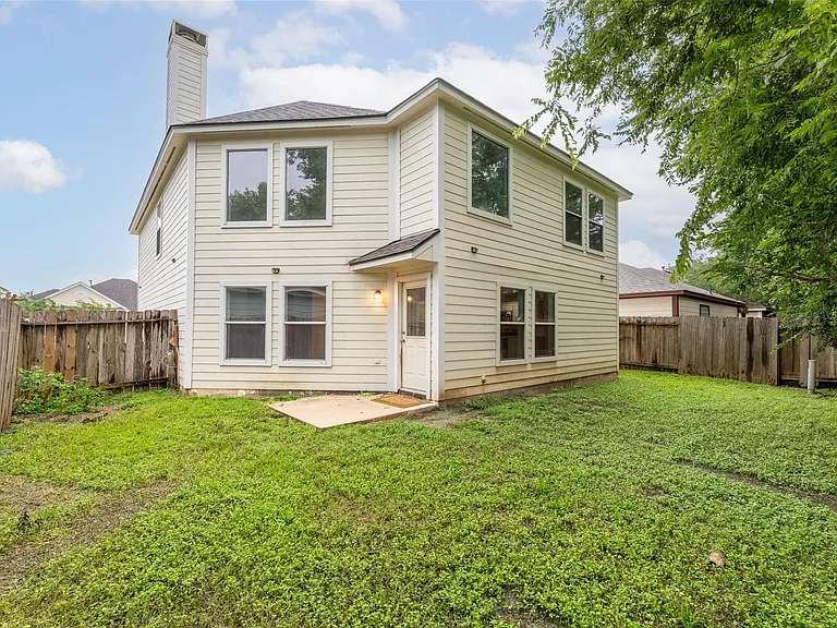 11745 Logan Ridge Dr — Photo 32